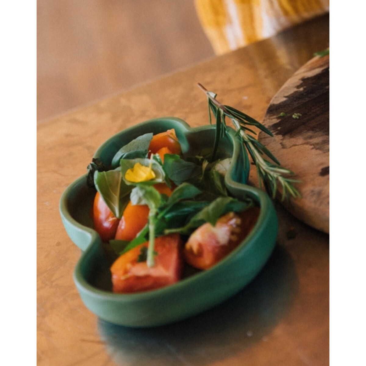 Oli & Carol Drewniany Talerzyk dla Dziecka Jarmuż