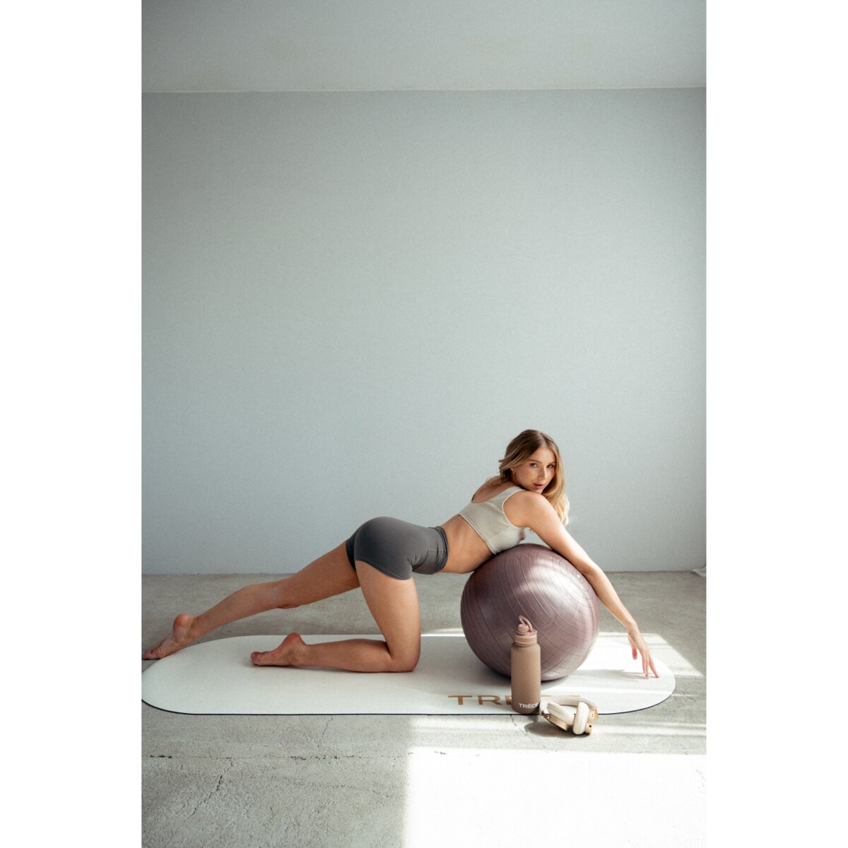 Mata do ćwiczeń TRECE: biała