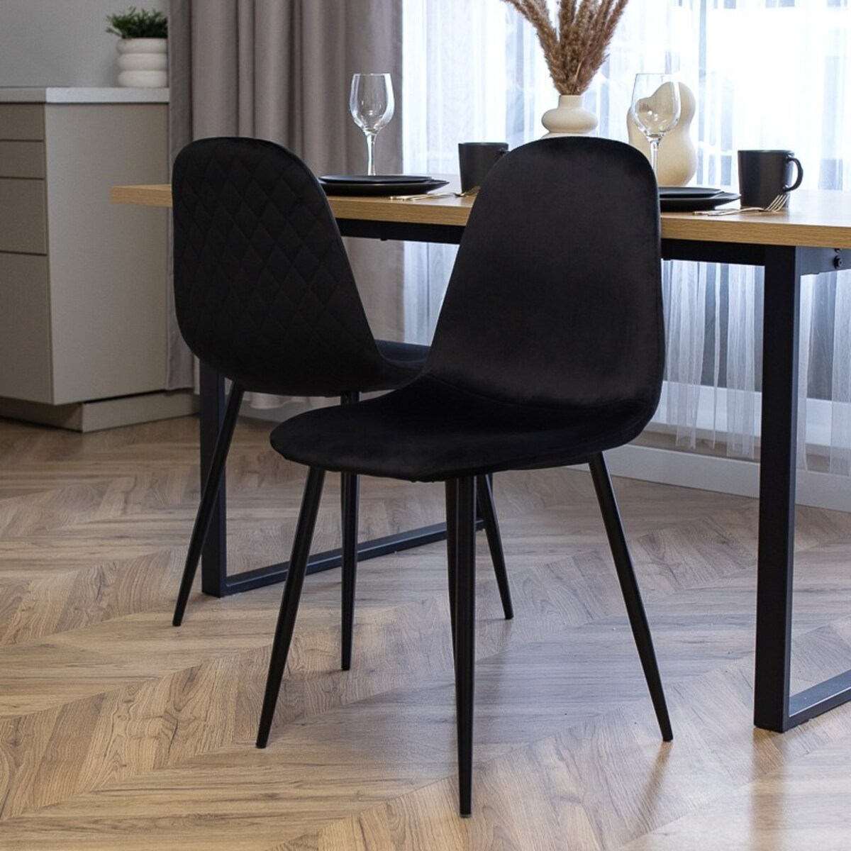 Krzesło tapicerowane welurowe pikowane do salonu jadalni