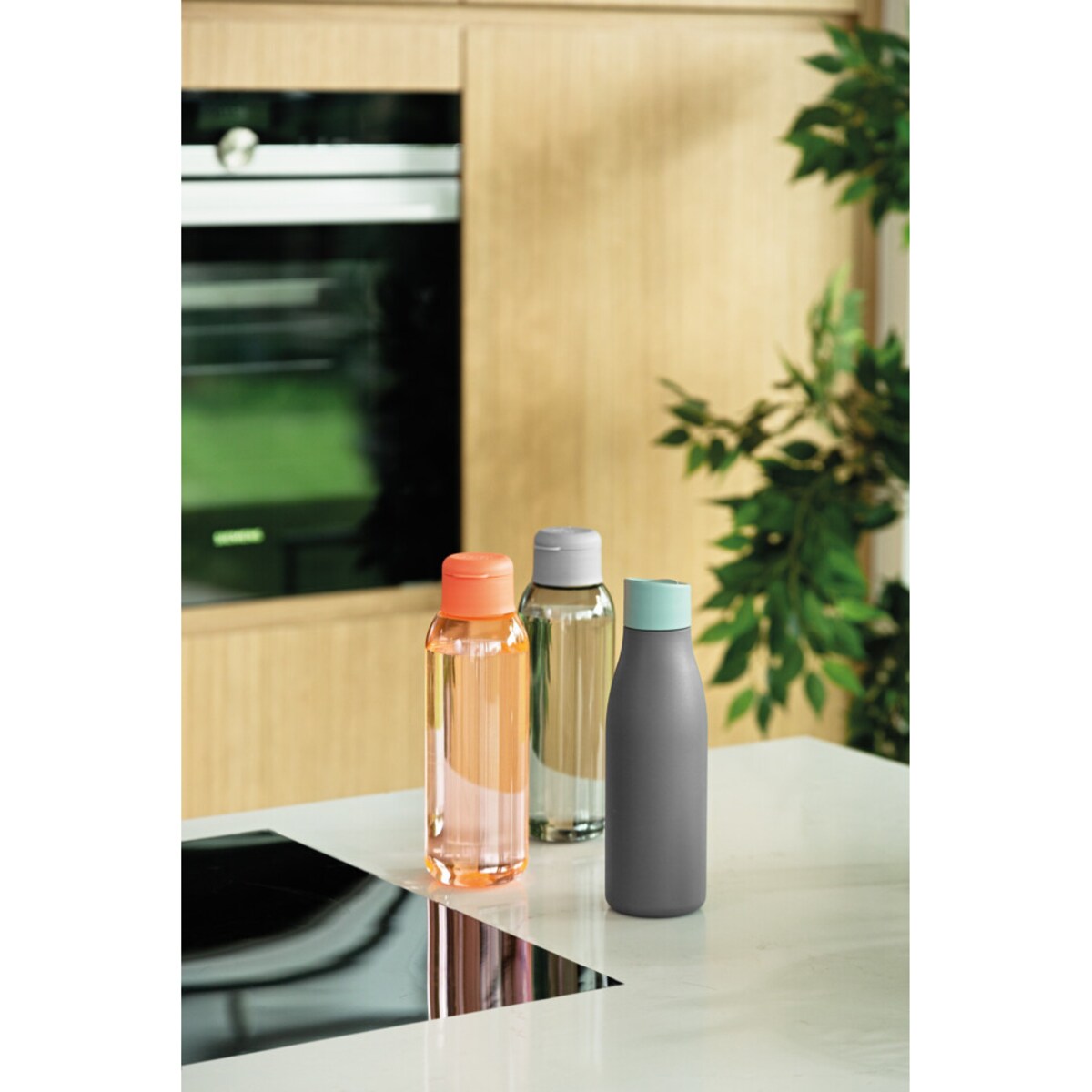 Butelka termiczna z dwoma nakrętkami 0,5 L, miętowa BergHOFF