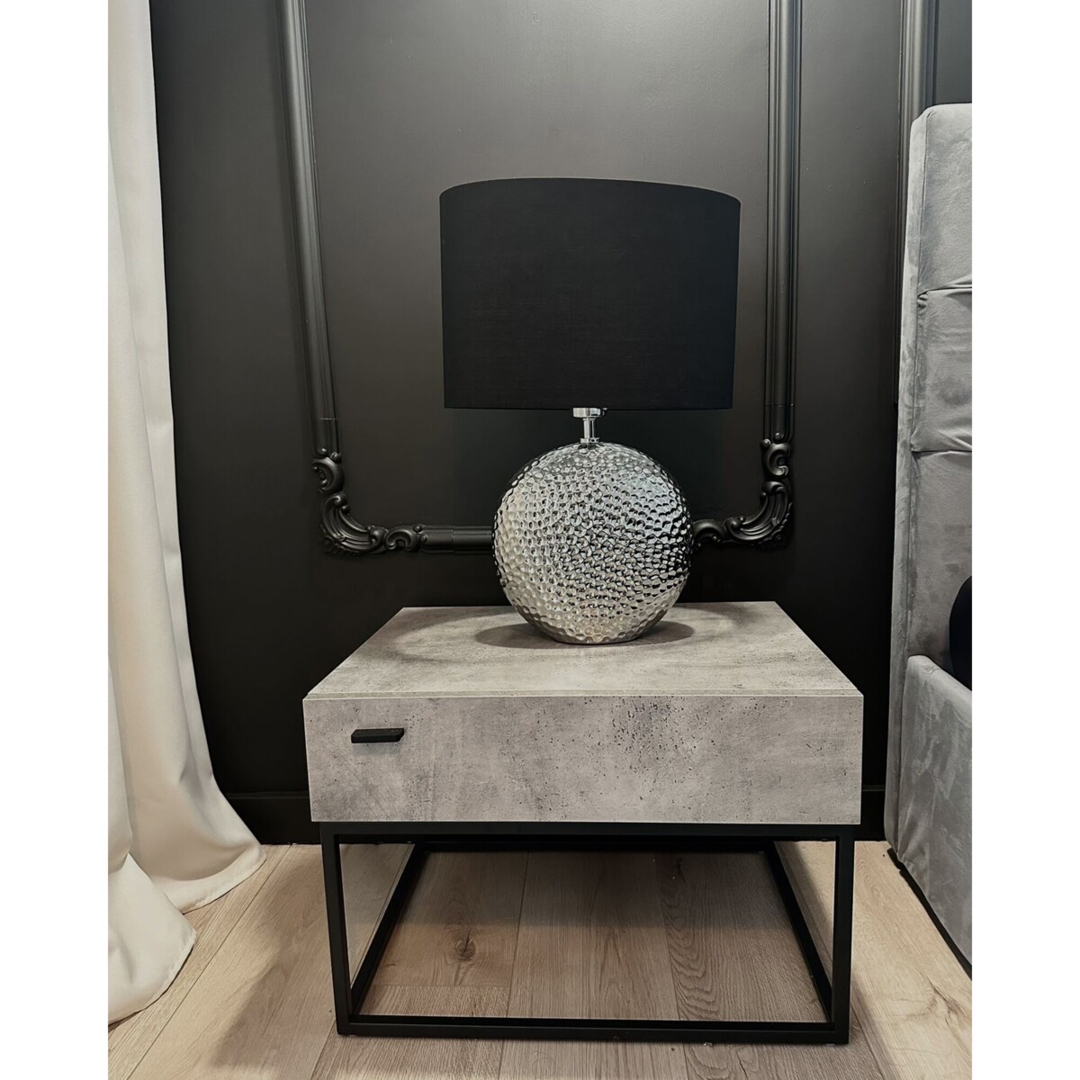 Lampka nocna ceramiczna srebrna NASVA