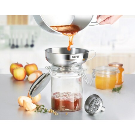 Lejek z sitkiem i praktycznym uchwytem, niezastąpiony element wyposażenia kuchennego