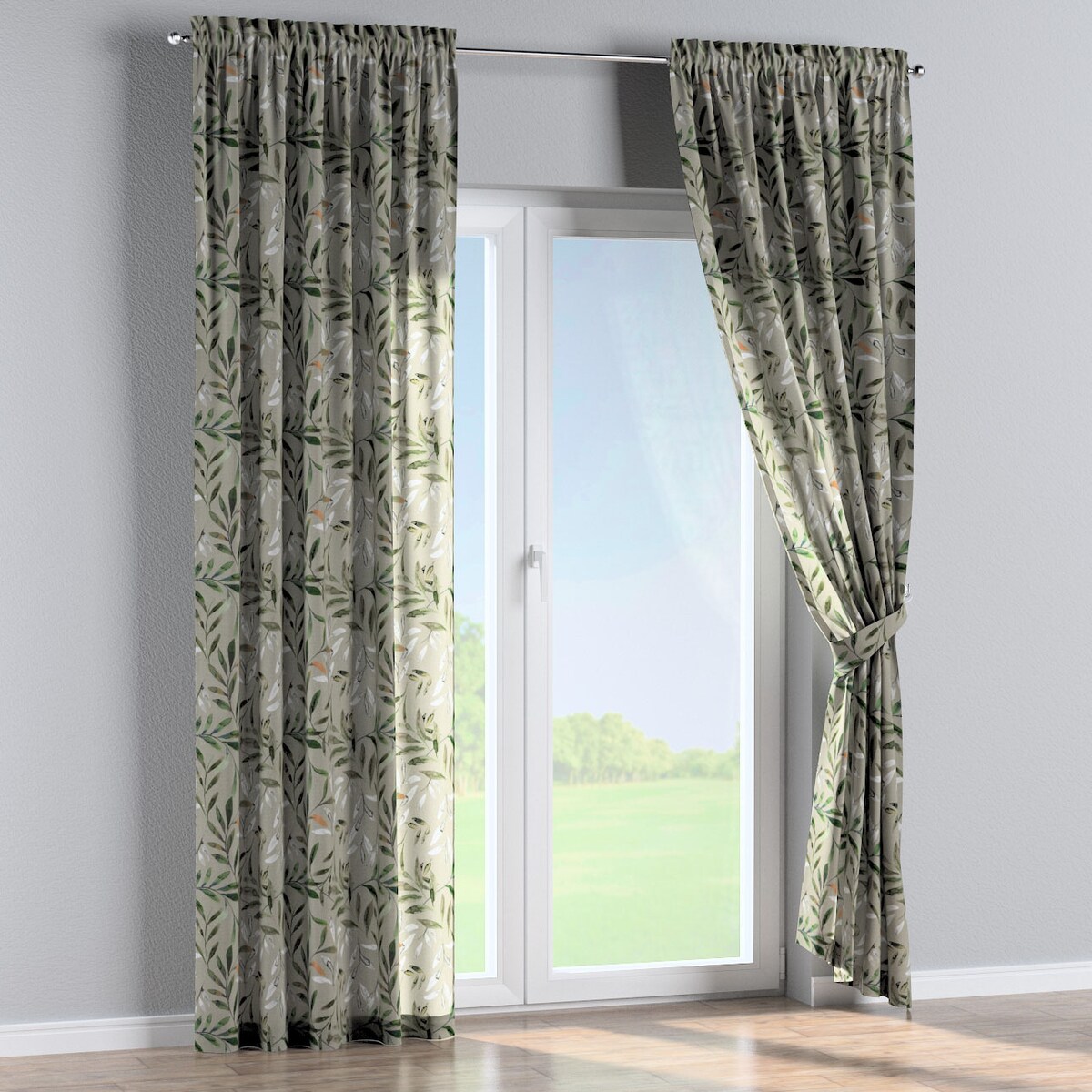 Zasłona na kanale z grzywką 1 szt. 130x260 zielone gałązki na szarym tle