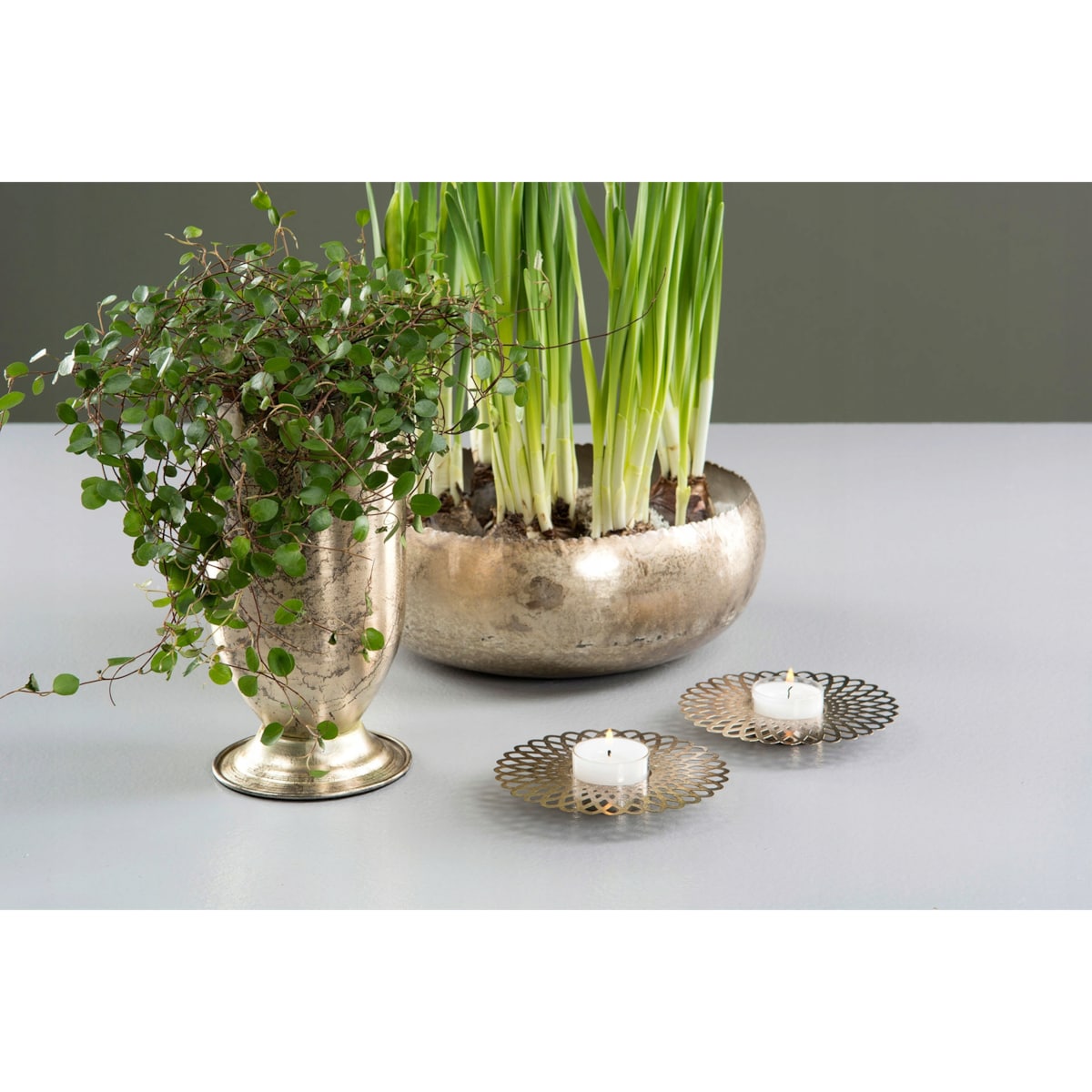 ŚWIECZNIK DORIS tealight SREBRNY śr. 12cm