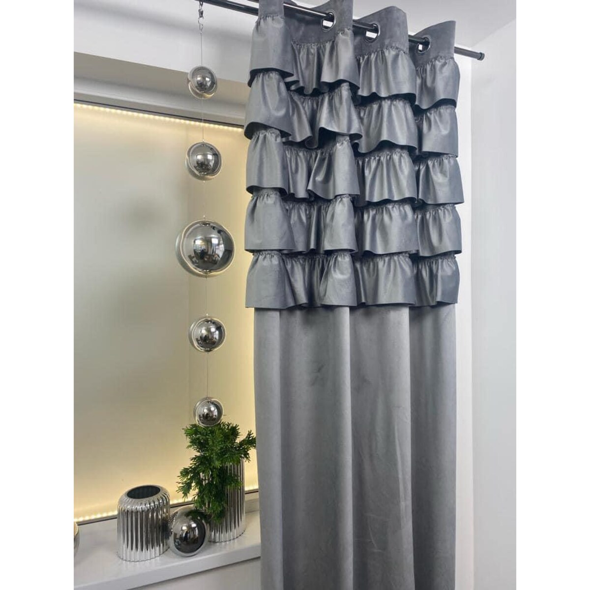 zasłona welurowa falbany 140x250 cm