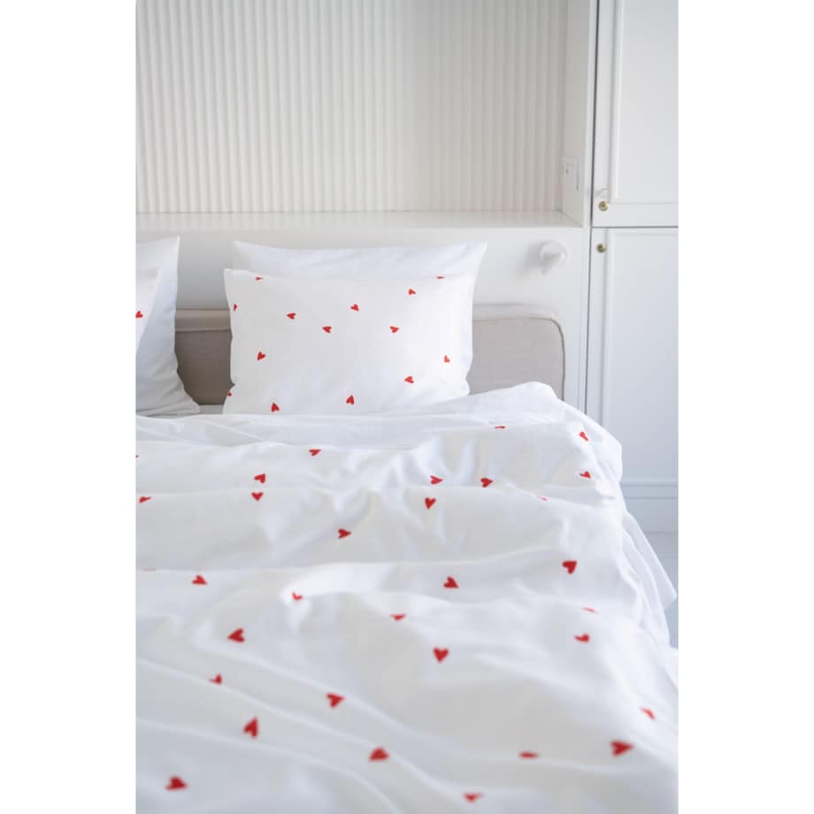 Pościel Serduszka 160/200 + 2 x 50/60 cm