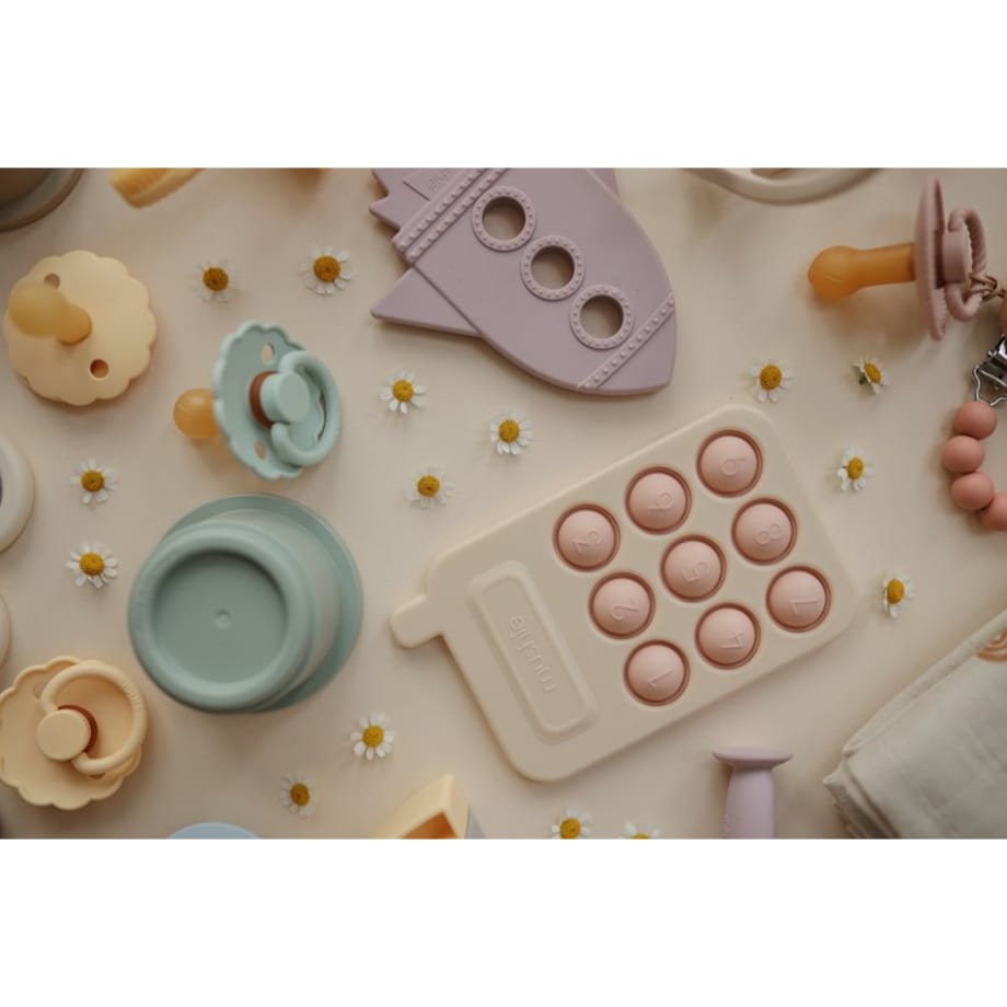 Mushie Zabawka sensoryczna Telefon Pop It Blush