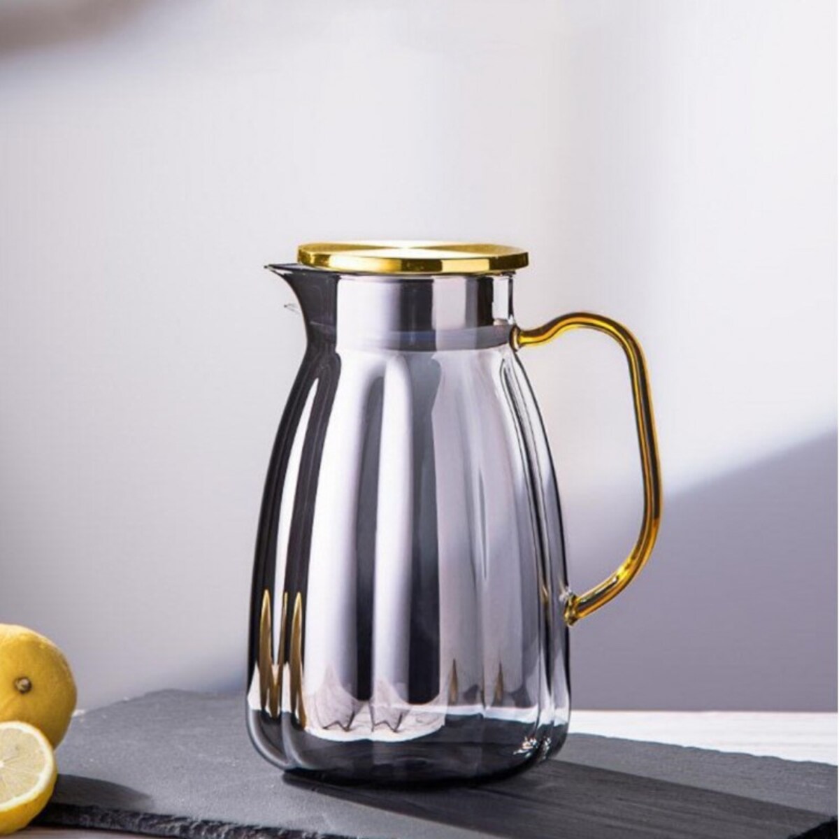 Zestaw- dzbanek 1600ml z falowanymi ściankami z pokrywką + 2 szklanki 350ml- DZ07
