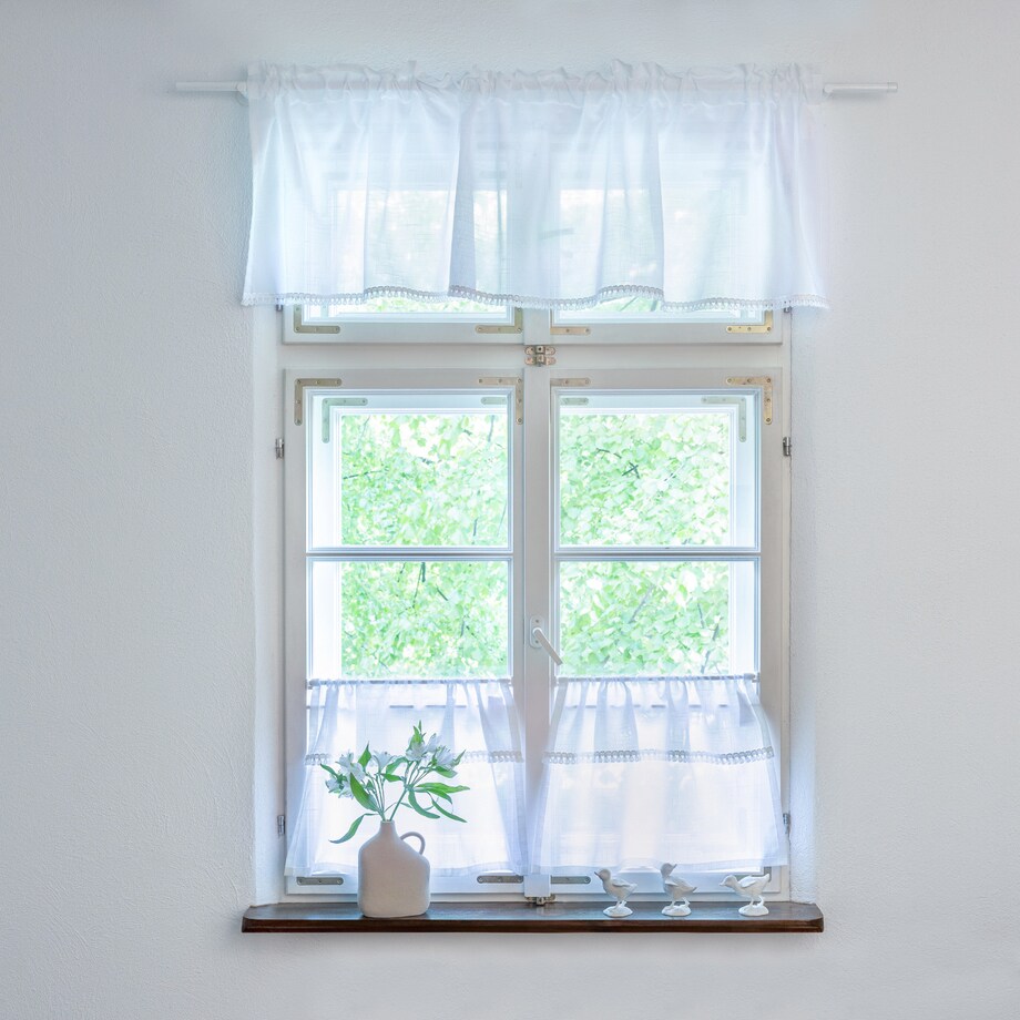 Lambrekin z frędzelkami na metry wys. 50 cm + 2,5 cm grzywka 390x0 prześwitujący biały