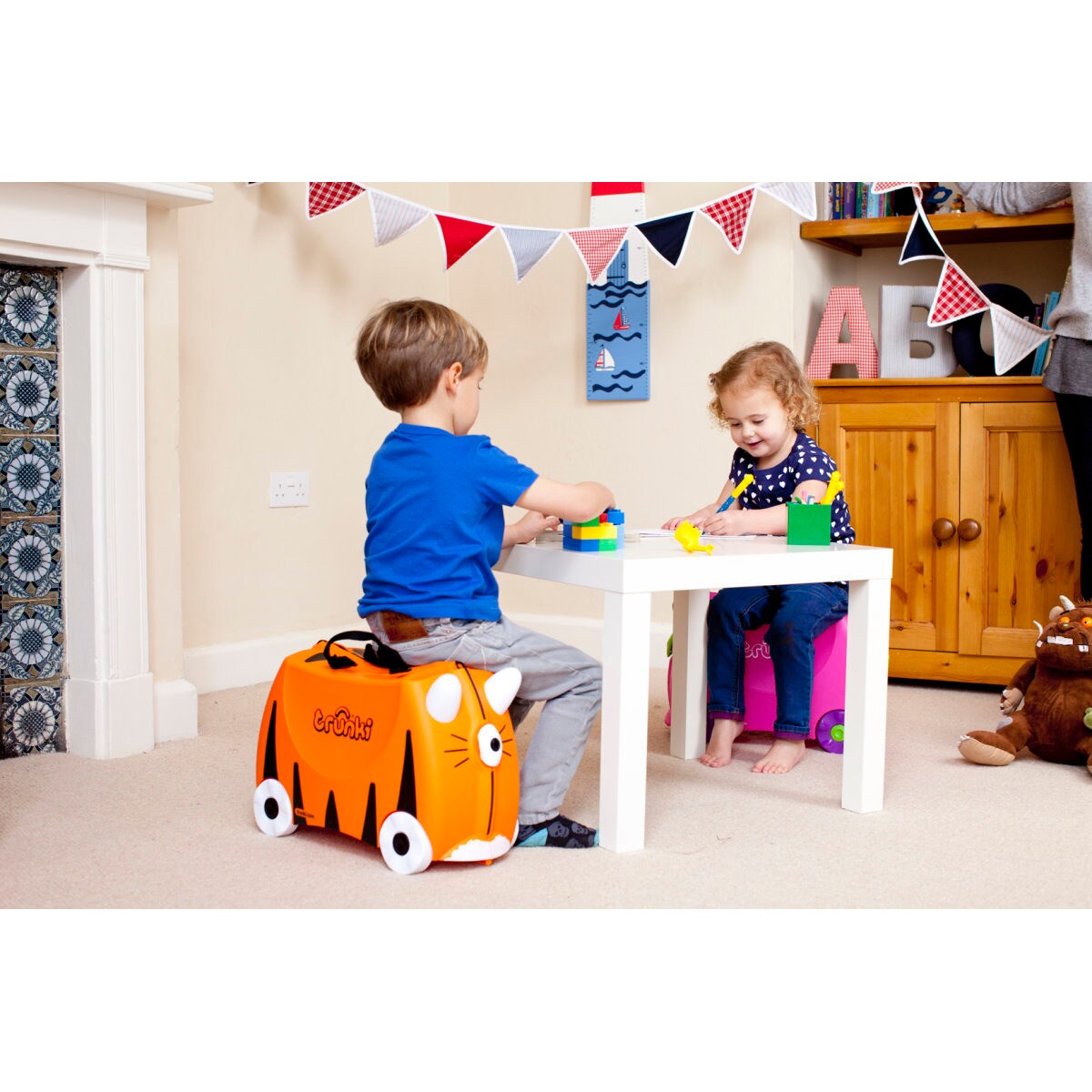 Jeżdżąca walizeczka Trunki - Dinozaur Dudley