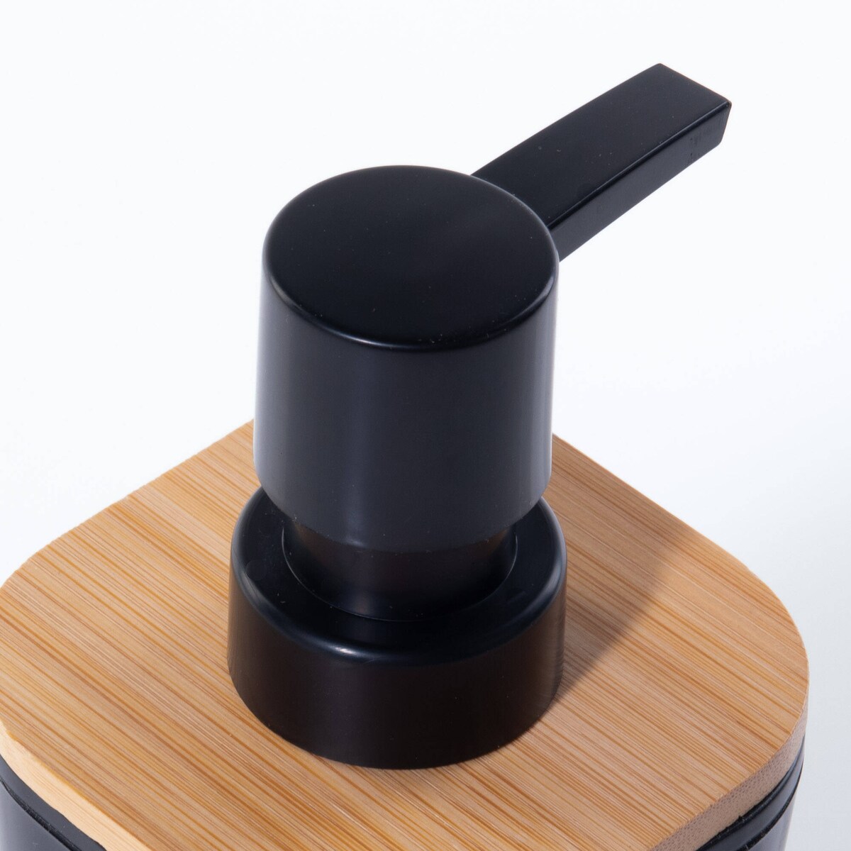 Dozownik do mydła w płynie