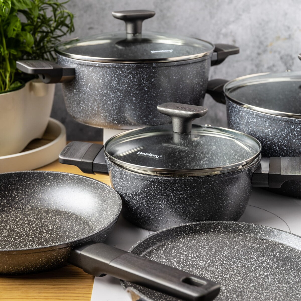Komplet garnków z marmurkową powłoką nieprzywierającą 12-ele KLAUSBERG