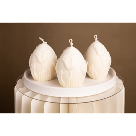 Świeca wielkanocna pisanka z tulipanami – wiosenna dekoracja świąteczna