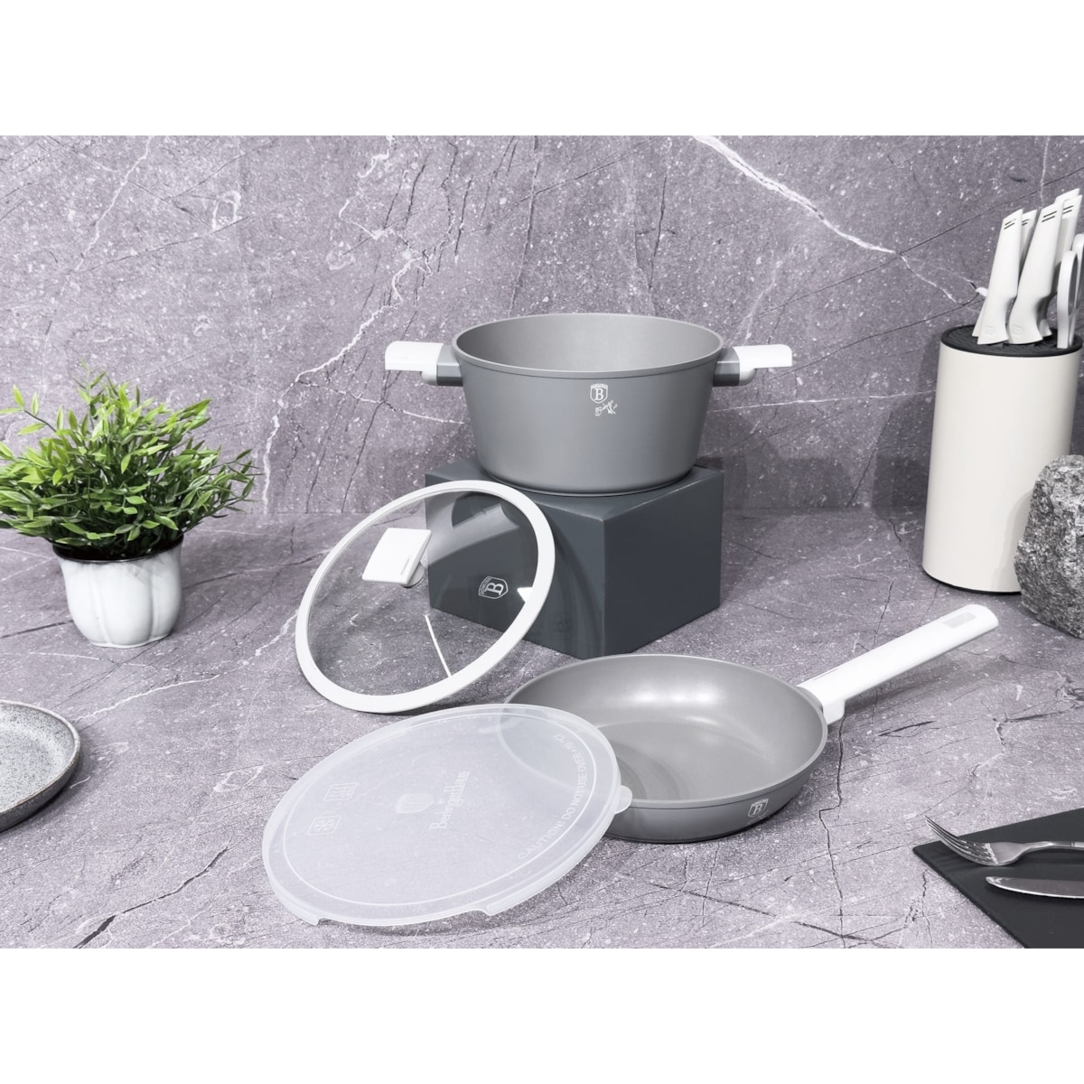 Zestaw garnek z patelnią 24cm z powłoką tytanową BERLINGER HAUS Aspen