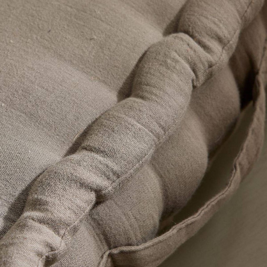 Poduszka do siedzenia na podłodze MATISSE, 40 x 40 x 10 cm