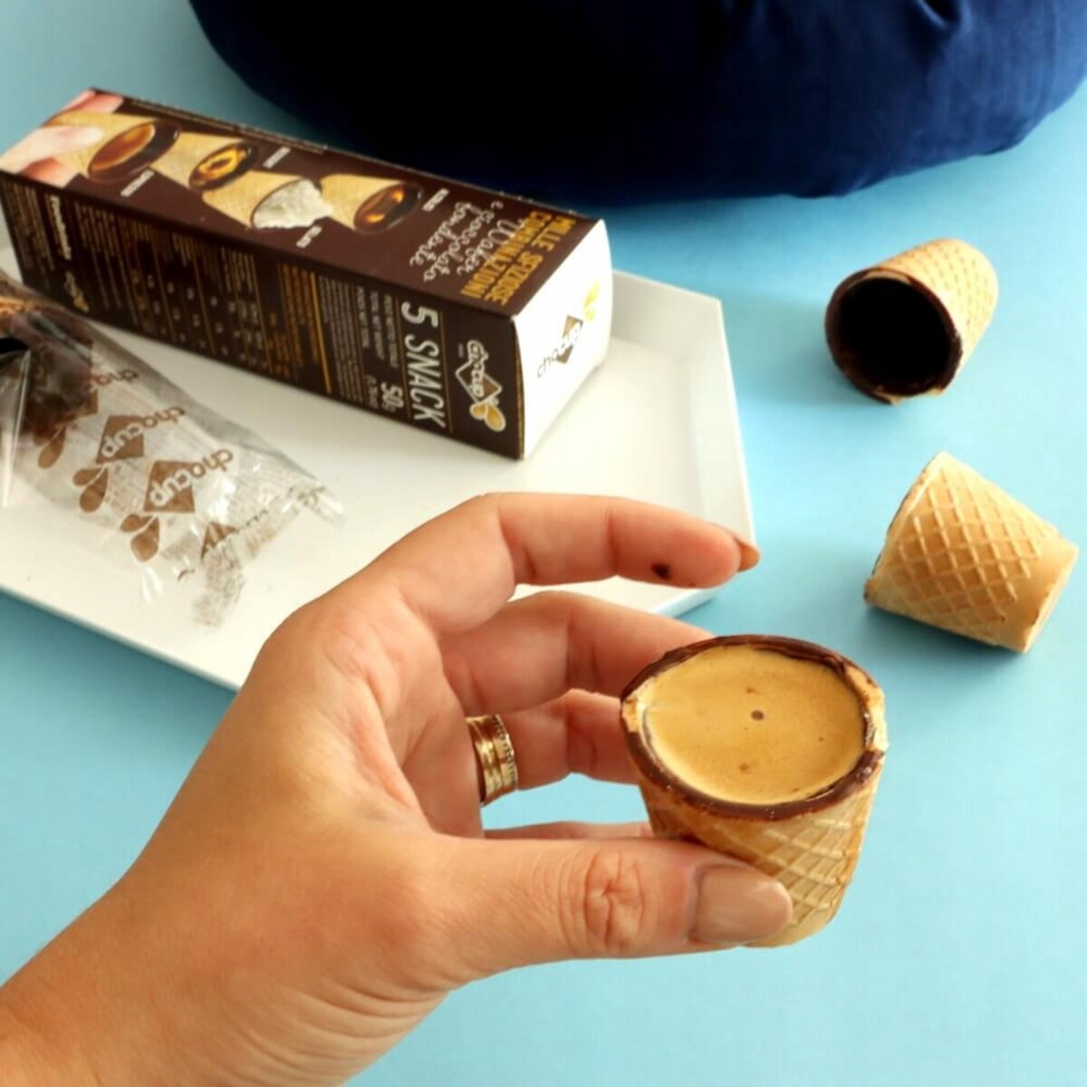 JADALNE WAFLOWE KUBECZKI KUBKI Z CZEKOLADĄ - DO PICIA ESPRESSO KAWY - 5 SZTUK