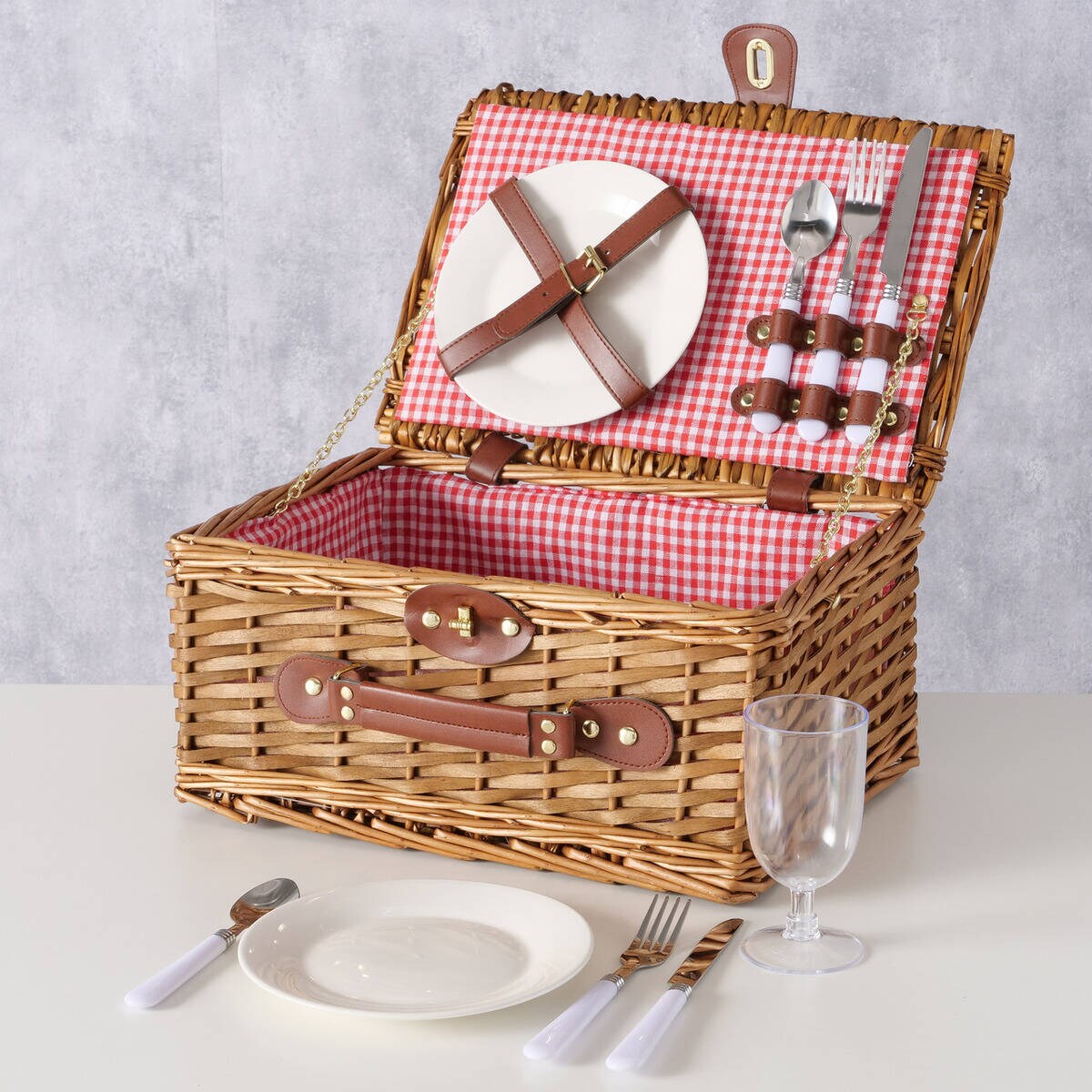 Koszyk piknikowy wiklinowy DARCEL, talerze, kieliszki, sztućce