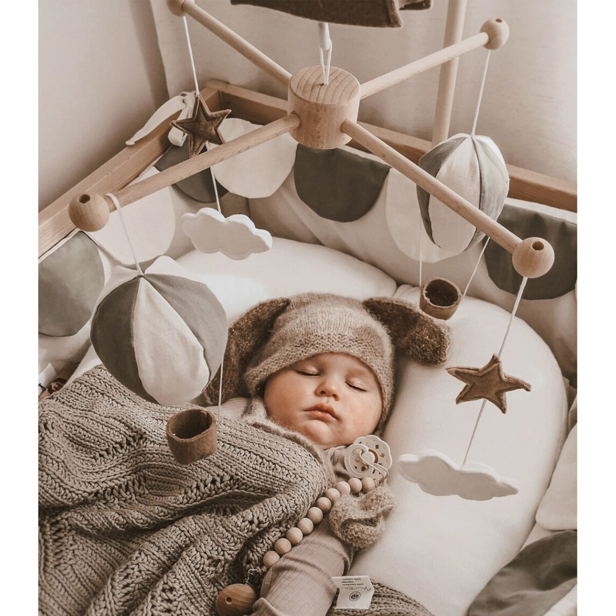 Cyrk – karuzela do łóżeczka z obrotową pozytywką