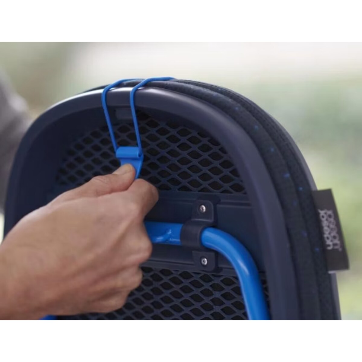 Składana deska do prasowania z miejscem na żelazko Pocket Plus, Joseph Joseph