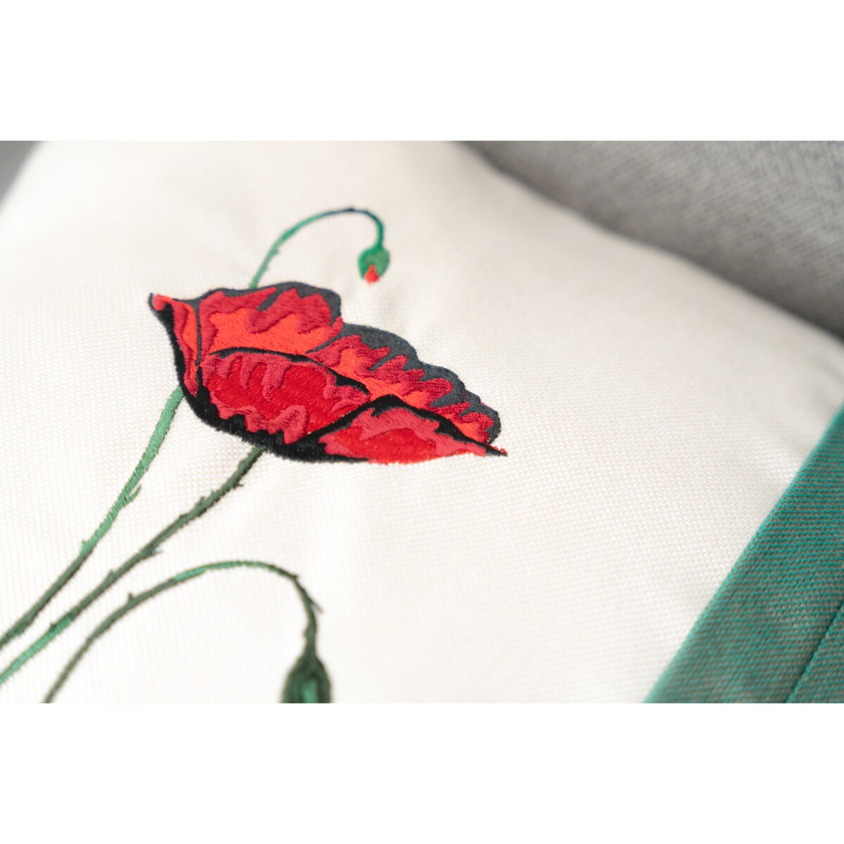 Poduszka dekoracyjna Mak Szmaragd 45 x 45 cm