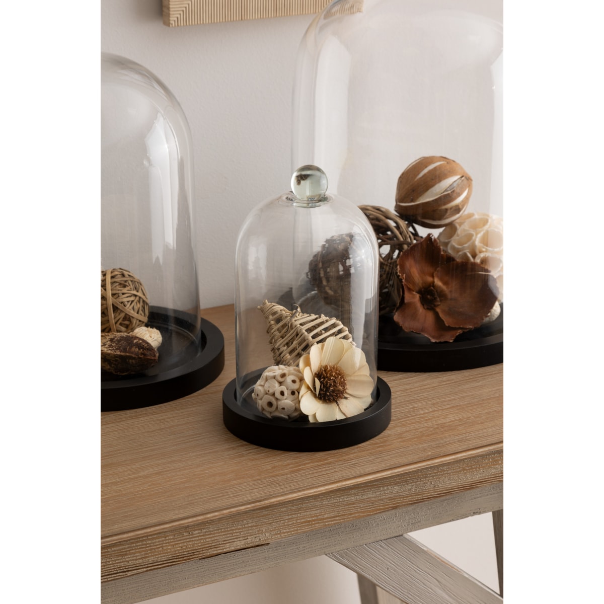 Szklana kopuła z czarną drewnianą podstawą NORDIC, wys. 19 cm