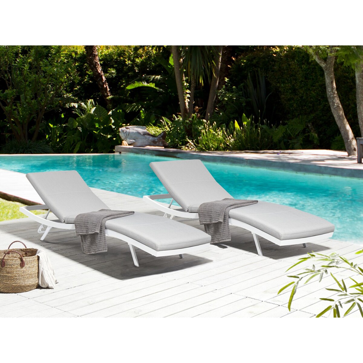 Leżak Metal Jasnoszary AMELIA