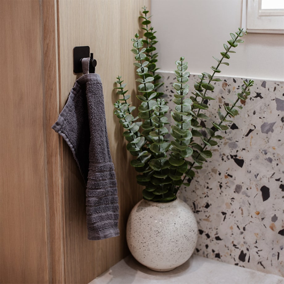 Wieszak ścienny samoprzylepny czarny komplet zestaw 4 szt.