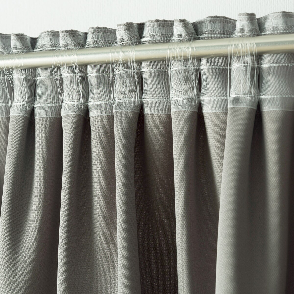 Zasłona na taśmie marszczącej szara aksamitna 140 x 280 cm 1 szt. 140x280 szary