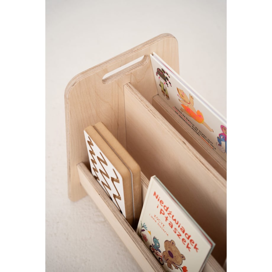 M - biblioteczka montessori