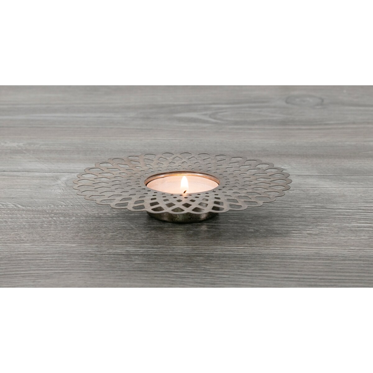 ŚWIECZNIK DORIS tealight SREBRNY śr. 12cm