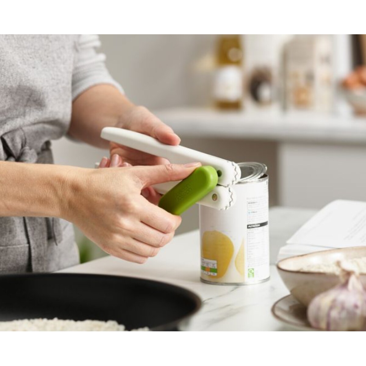 Otwieracz do puszek 3w1 Duo Joseph Joseph