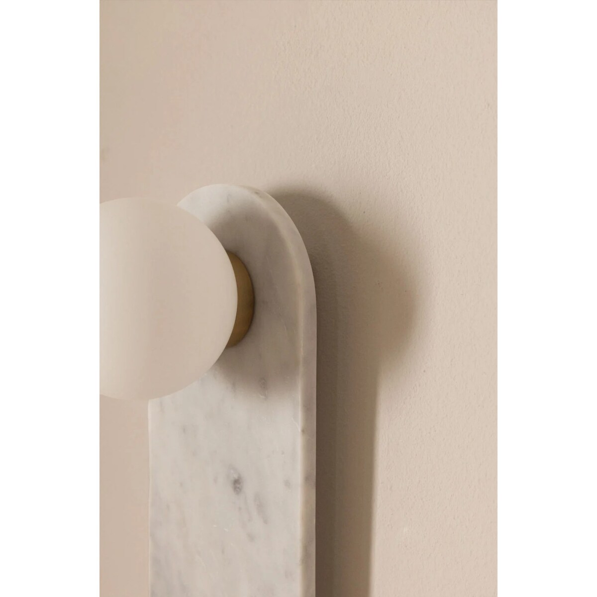 Kinkiet ścienny z marmuru i szkła Salm