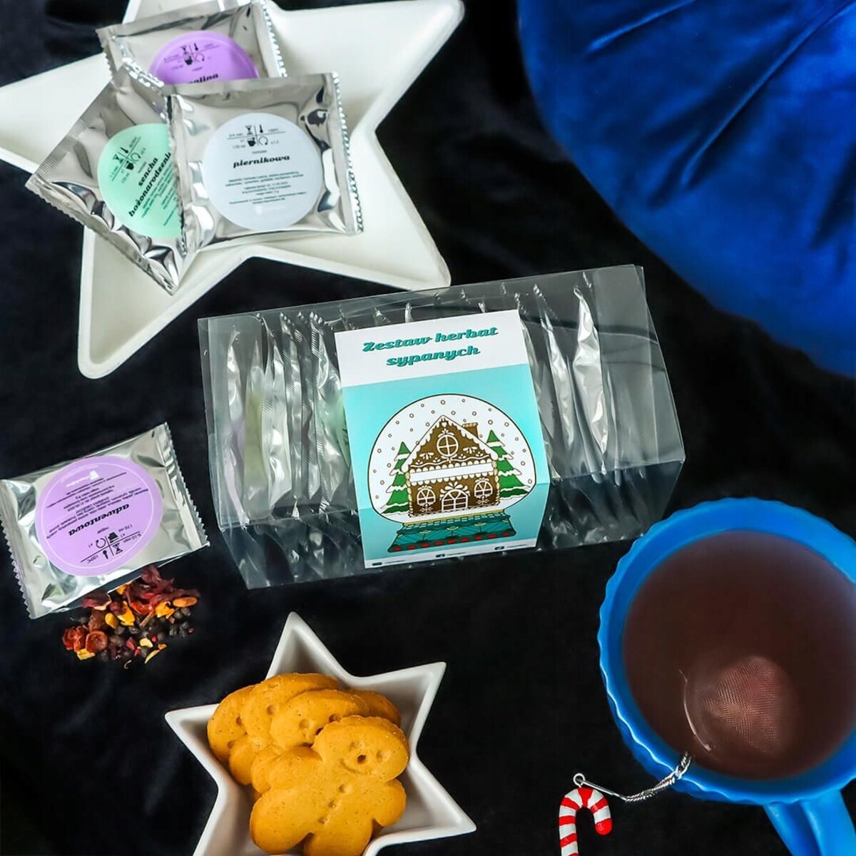 ŚWIĄTECZNY ZESTAW PREZENTOWY Z HERBATAMI 20 RÓŻNYCH SMAKÓW PREZENT UPOMINEK POD CHOINKĘ NA ŚWIĘTA GWIAZDKĘ MIKOŁAJA BOŻE NARODZENIE DLA KOBIETY FACETA MĘŻCZYZNY