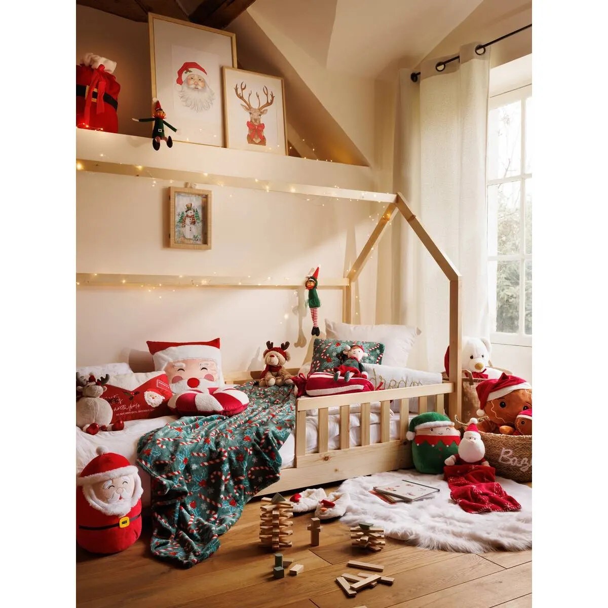 Poduszka aksamitna Santa Calus 40x40 cm