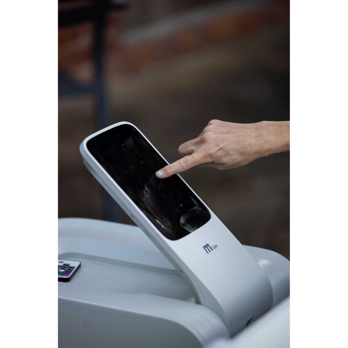 Basen z hydromasażem mSpa Oslo 6 osobowe SPA panelowe ogrodowe 850l LED Wi-Fi