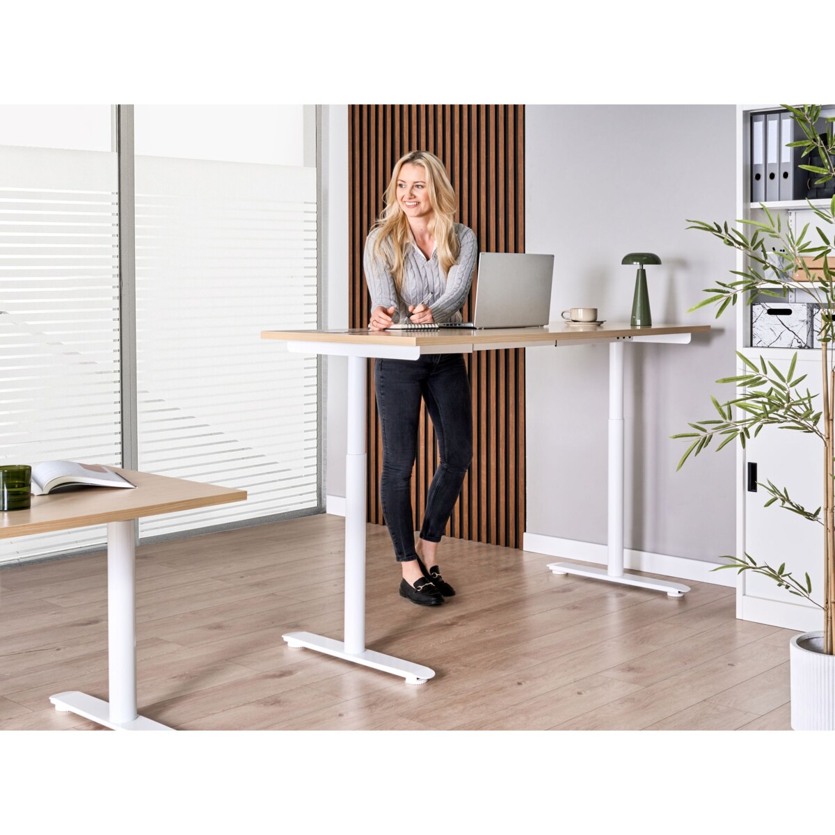 Biurko regulowane elektrycznie DESTINAS Jasny brąz/ biały 160 cm 72 cm