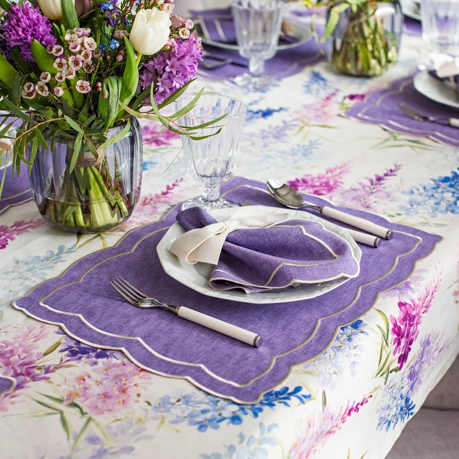 Bieżnik z motywem kwiatowym Gillyflower – 50 × 220 cm