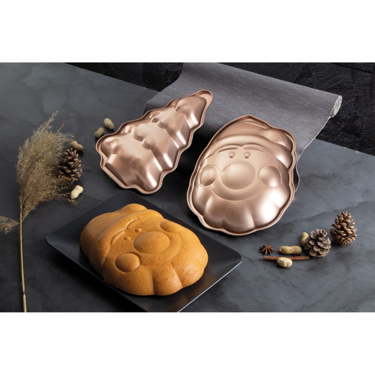 Zestaw 2 świątecznych foremek do pieczenia ciastek BERLINGER HAUS Rosegold