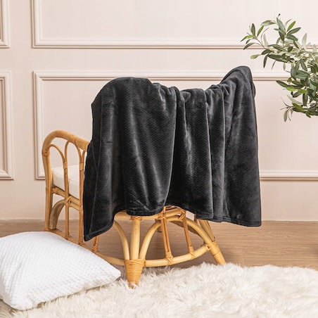 Miękki Koc Narzuta Pled na Łóżko 70 x 150 cm mikrofibra milutki Czarny Willy