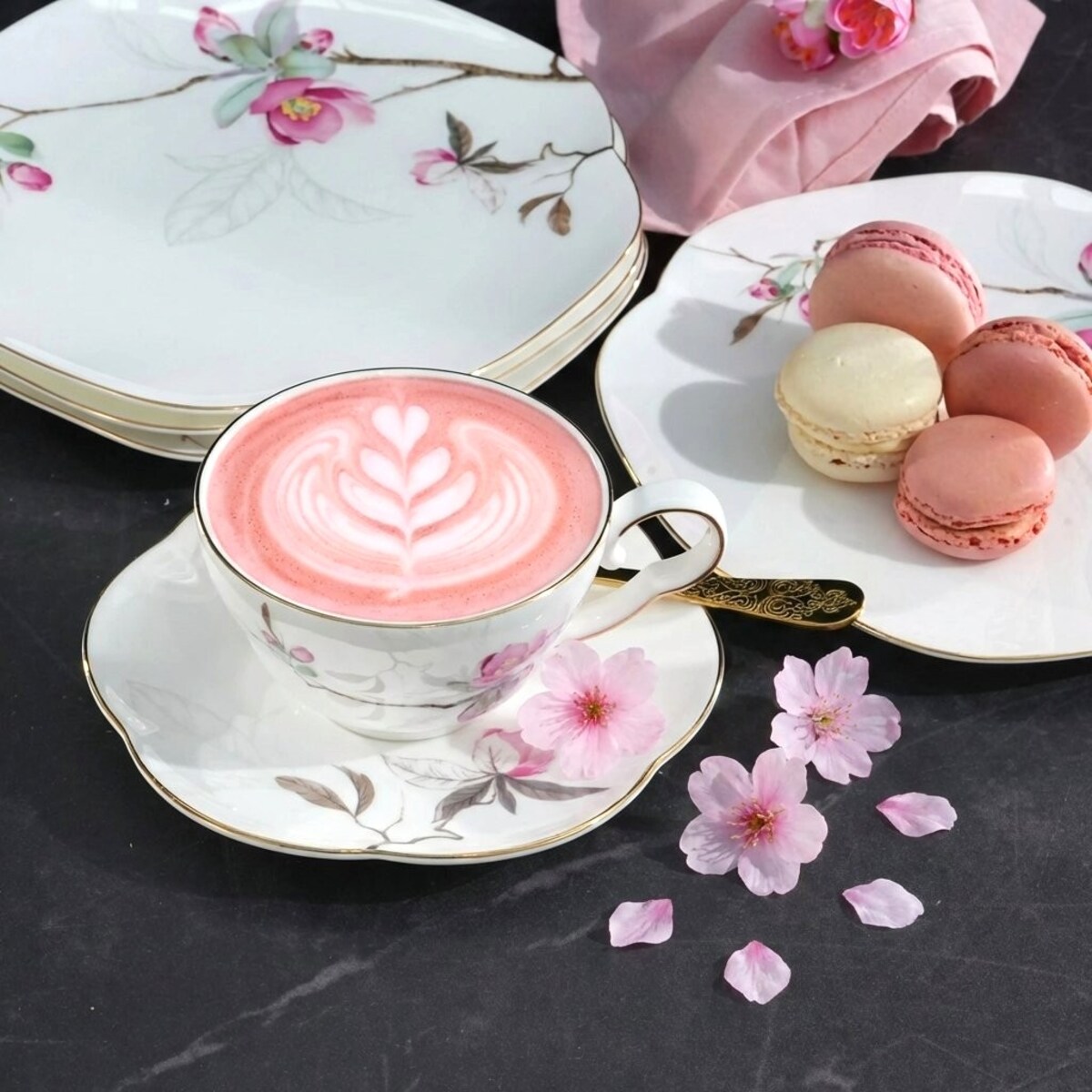 VILLA ITALIA Filiżanka do herbaty porcelanowa 200 ml ze spodkiem SPIRIT of JAPAN