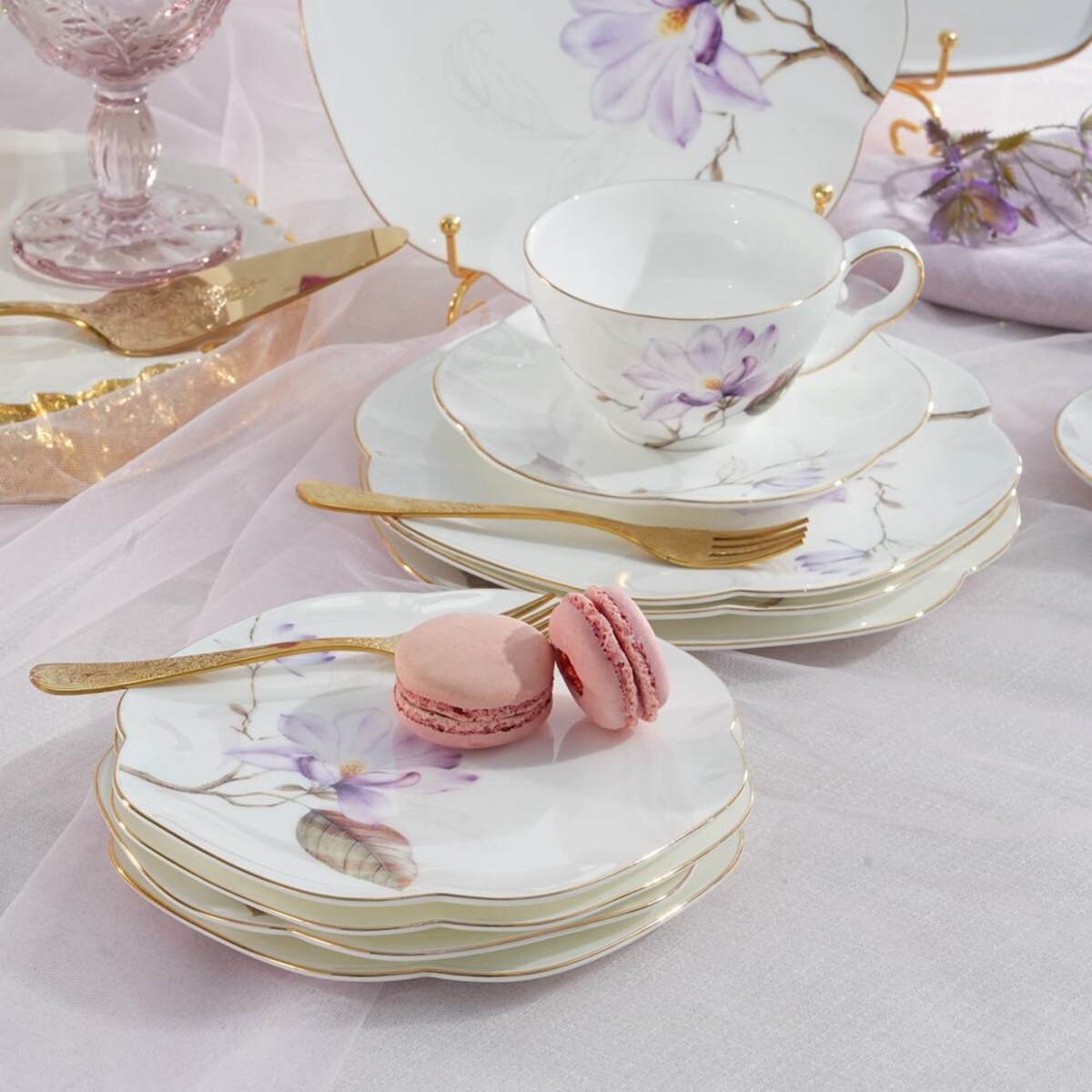 VILLA ITALIA Talerzyk deserowy porcelanowy 16,5 x 16,5 cm SECRET of SPRING