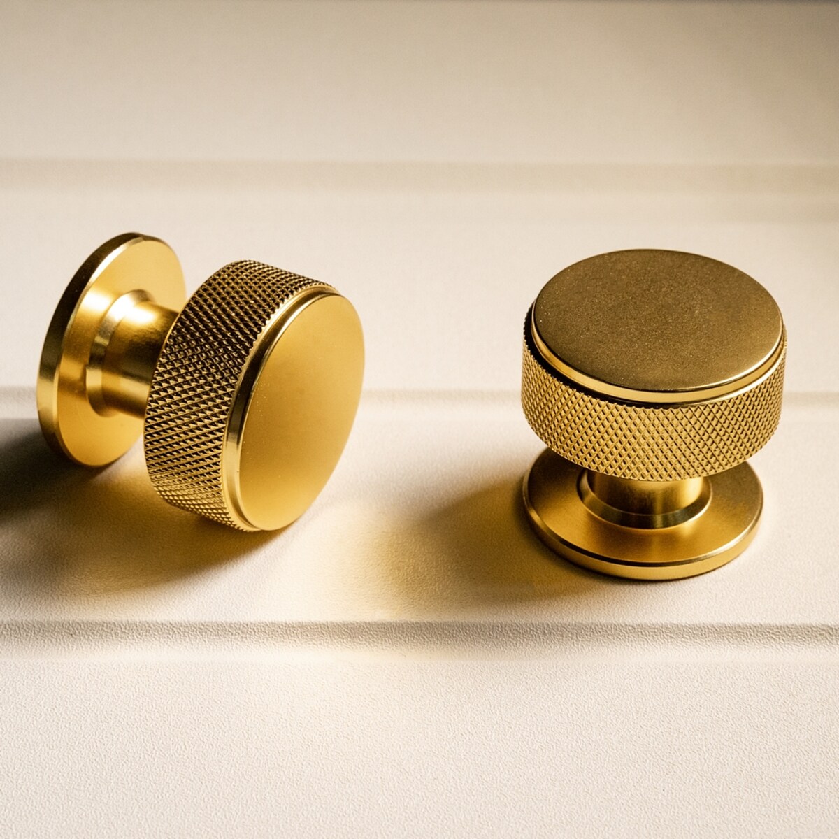 Gałka meblowa uchwyt do mebli złota okrągła 30 mm