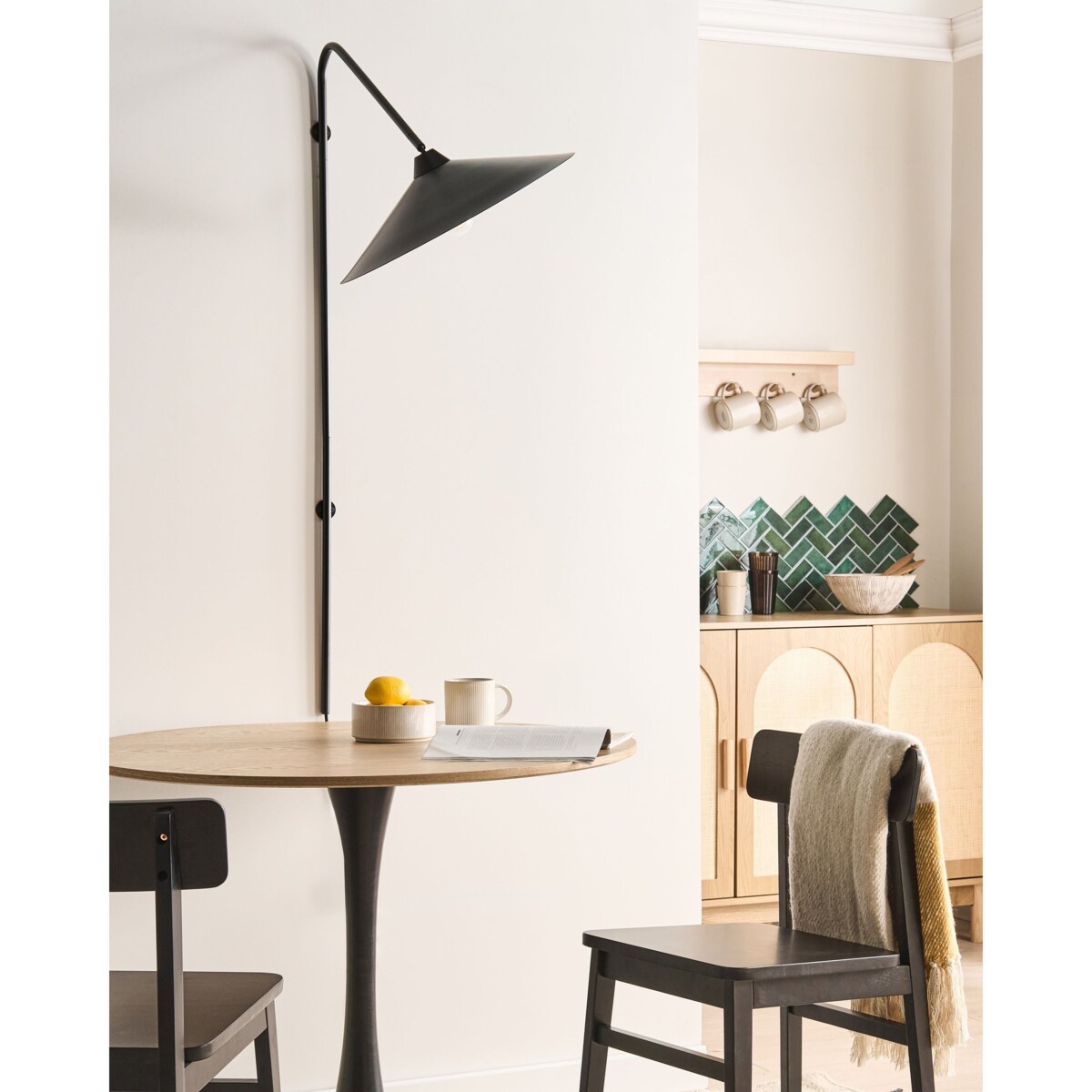 Lampa ścienna NENTON Czarny Metal