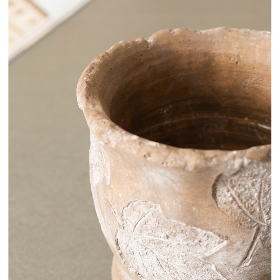 DONICA Z LIŚĆMI betonowa beżowa śr. 12cm