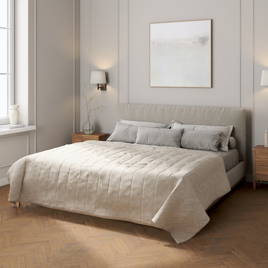 Narzuta pikowana w pasy 200x210 beżowo-kremowe geometryczne wzory