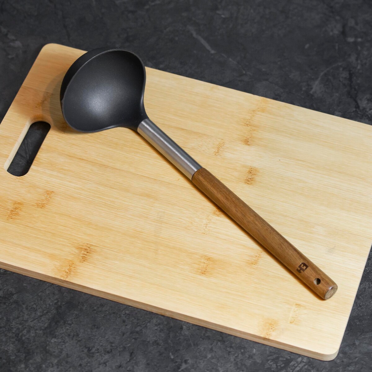 Łyżka Chochla Do Zup Sosów Gulaszu Drewno Akacjowe 31 Cm