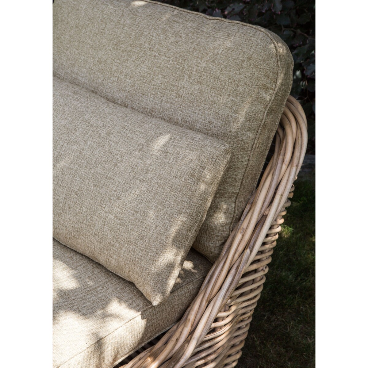 Leżak ogrodowy z poduszką BELSITO Rattan Naturalny