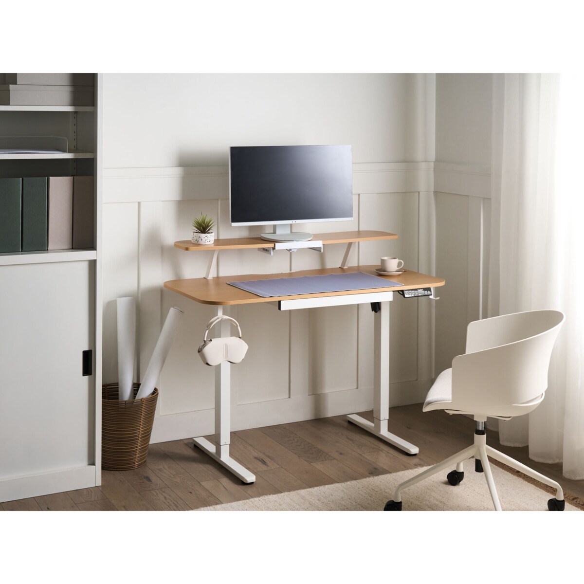 Biurko regulowane elektrycznie WILBANKS Jasny brąz/ biały 120 cm 60 cm Z portem USB