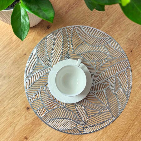 Podkładka Ażurowa Na Stół Okrągła W Listki 37 Cm