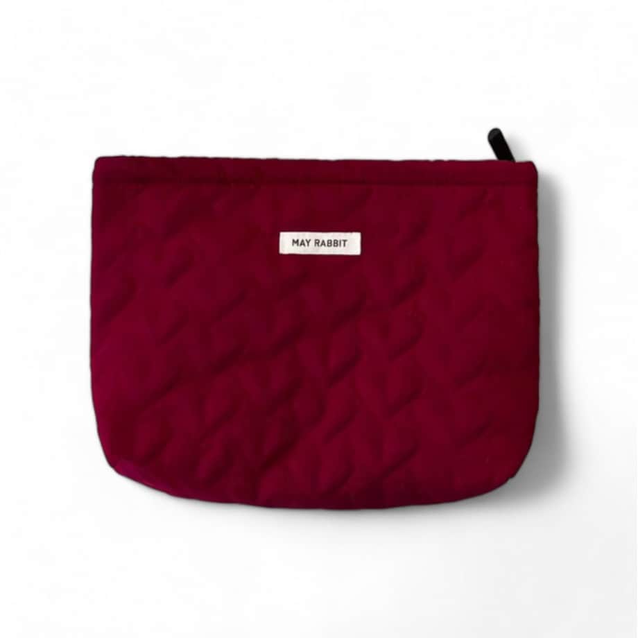 Kosmetyczka jednokomorowa pikowana serca bordowa 25 x 5 x18 cm KS120BOR